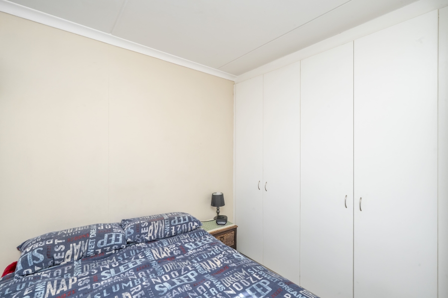 2 Bedroom Property for Sale in Buh Rein Estate Western Cape